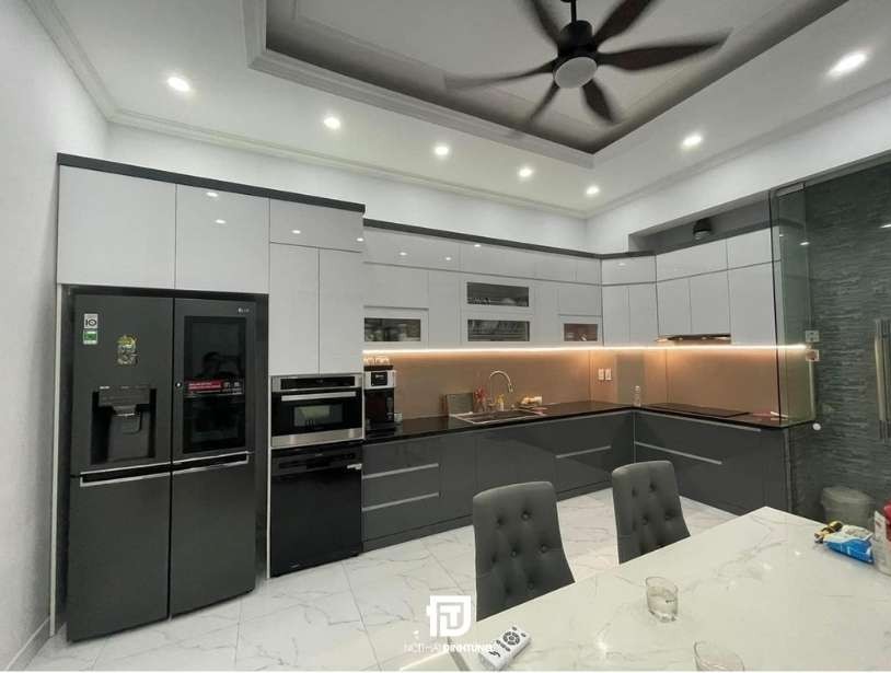 Tủ bếp nhựa picomat cánh acrlylic sau 3 năm sử dụng tại Nội Thất Đình Tùng