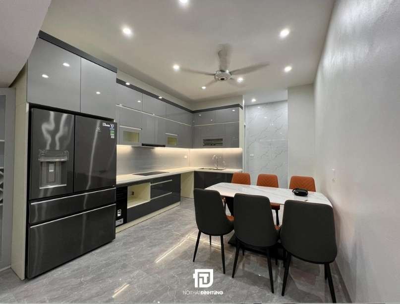 Tủ bếp nhựa picomat cánh acrlylic sau 3 năm sử dụng tại Nội Thất Đình Tùng